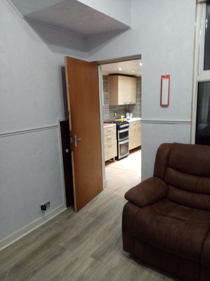 East Belfast Rooms Available Long Or Short Term Accommodation Eksteriør bilde
